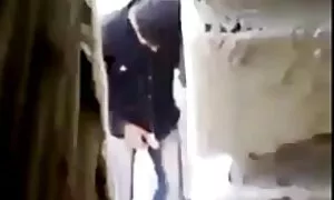 Вона відео поро погодилася вперше зайнятися сексом з сусідом