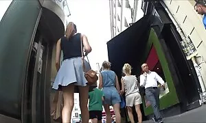 Ранкова дівчина Клинок з прохолодною грудьми скачати відео порно