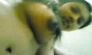 Білий чоловік, жінка з чорною жінкою дивитися порно відео
